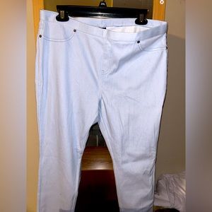 Baby blue Jeggings.